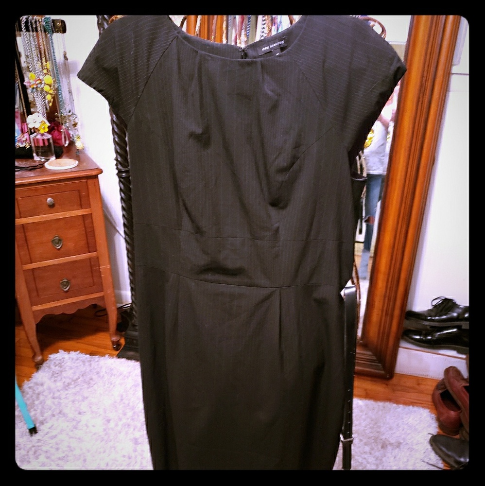 Limited dress with belt size 12